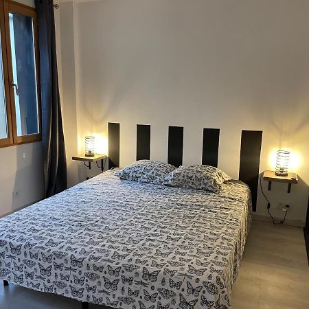 Appart Otel 2 Espalion Bagian luar foto